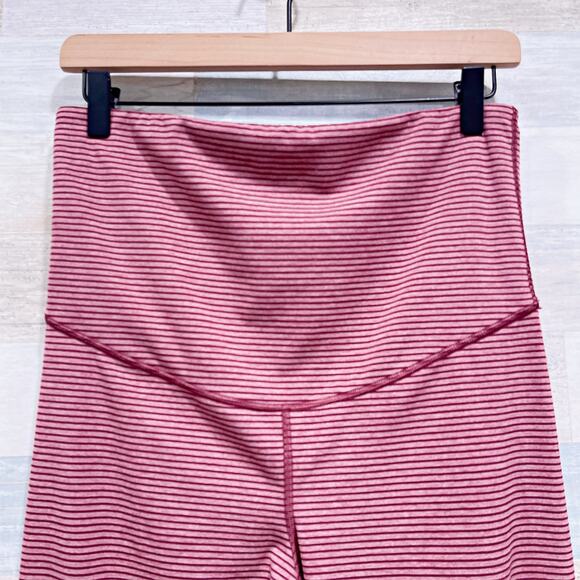 GapFit Maternity Full Panel Propel 7/8 Leggings Red Stripe Eclipse Womens Medium - Picture 2 of 8